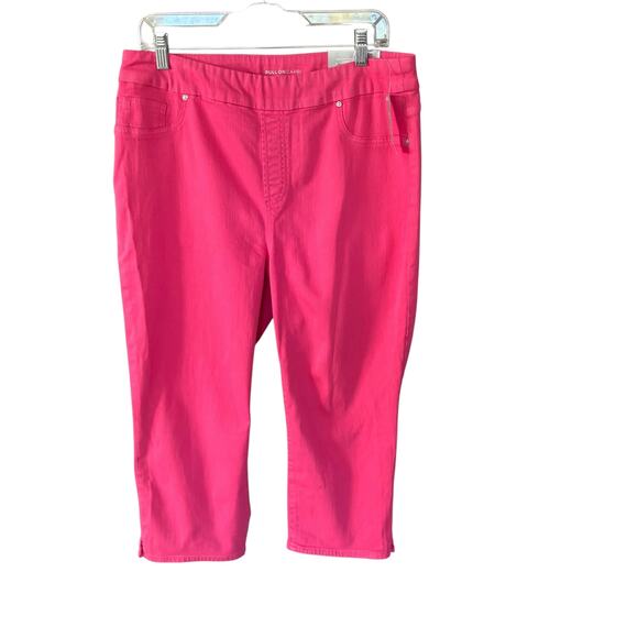 Chicos Pink Pull On Capri Pants Jeans Size 2 12 NEW Denim Lotus Petal - Picture 1 of 11